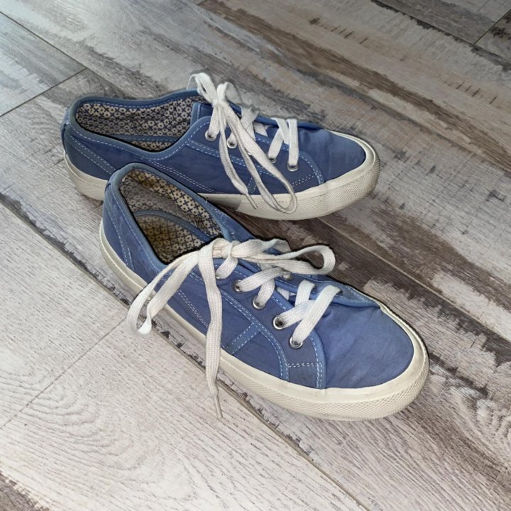 Полукеды голубые