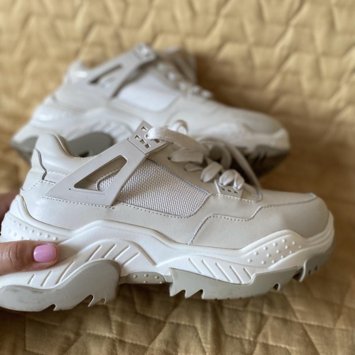 Кроссовки abricot