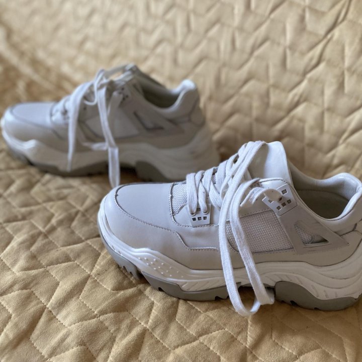 Кроссовки abricot