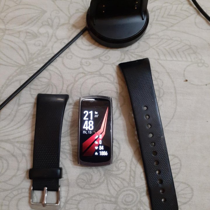 Самсунг gear fit2