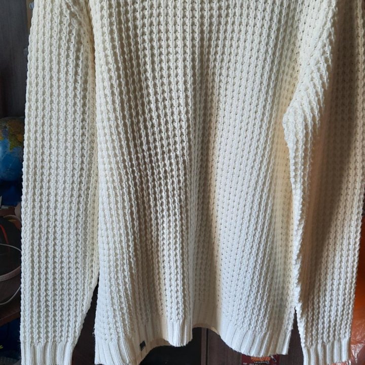 Свитер мужской