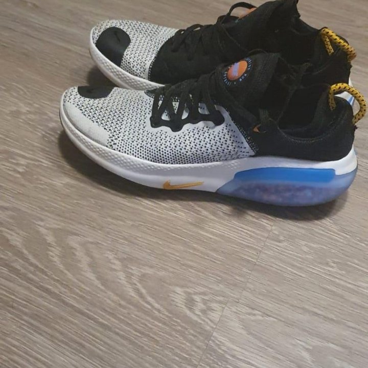 Кроссовки Nike Joyride run