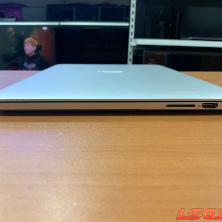 MacBook Pro 15/i7 4870/16GB/R9 M370X/256GB SSD