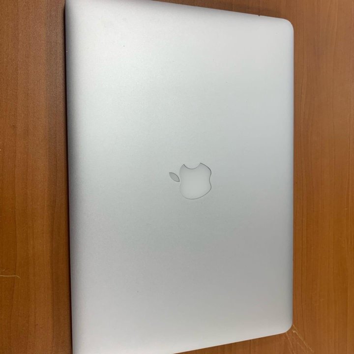 MacBook Pro 15/i7 4870/16GB/R9 M370X/256GB SSD