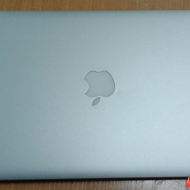 MacBook RPO/i5 5350/8GB/Intel HD/128GB SSD/13.3