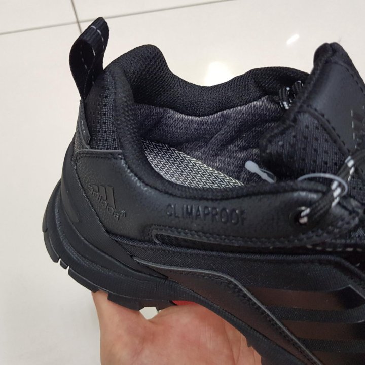 Кроссовки Adidas Climaproof-21