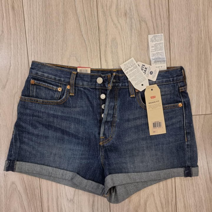 Новые шорты levis