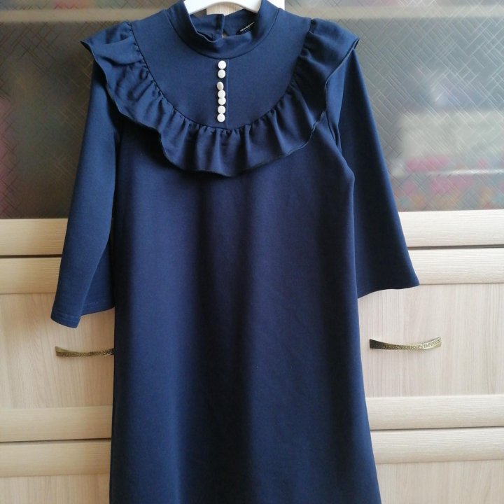 Школьная форма р. 152(платье, юбка, штаны, водолаз