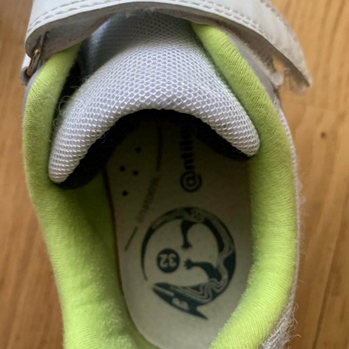 Кроссовки antilopa