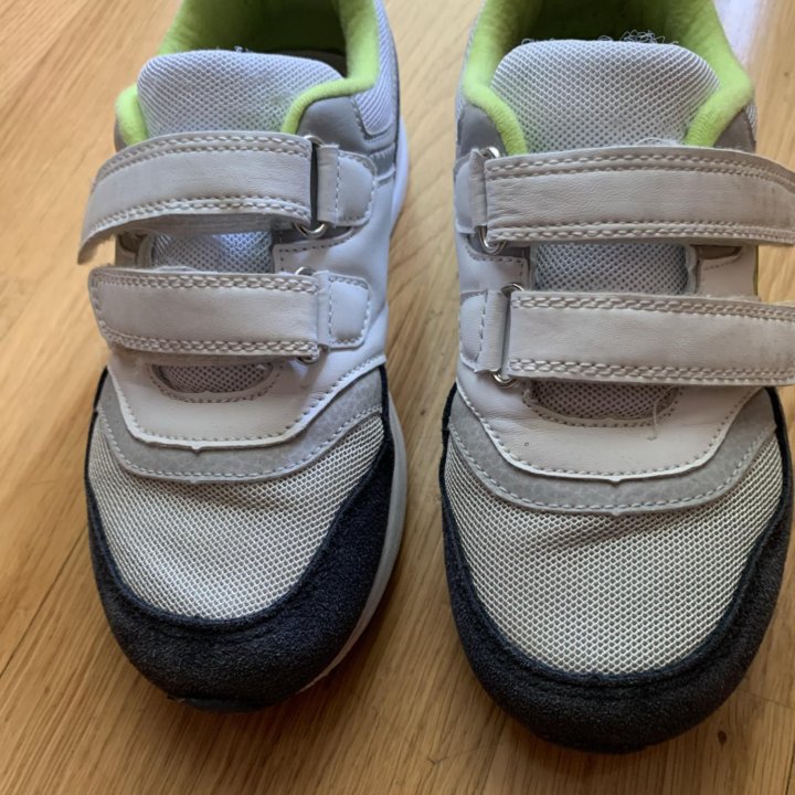 Кроссовки antilopa