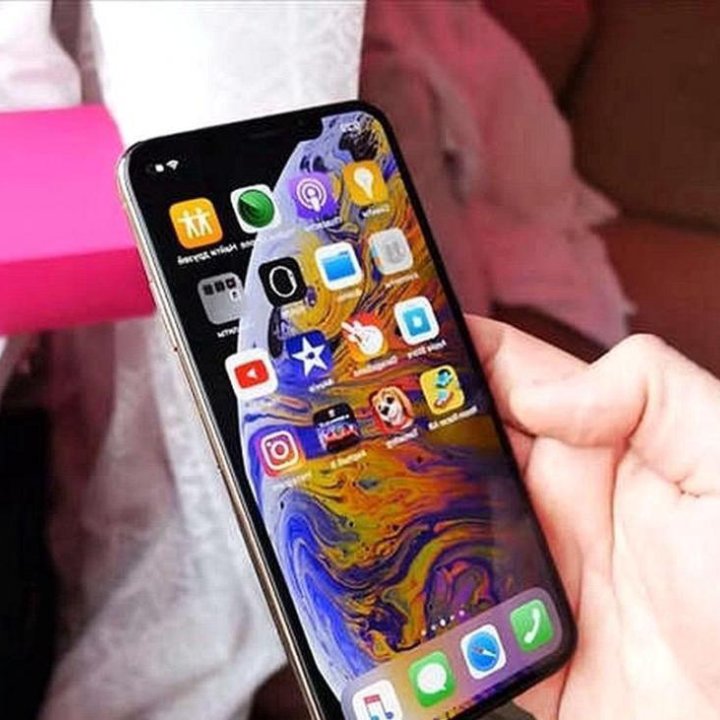 iPhone XS