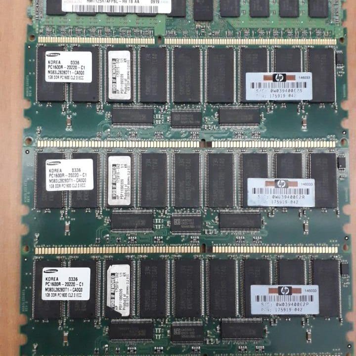 Память регистровая по 2 Гб (DDR3)