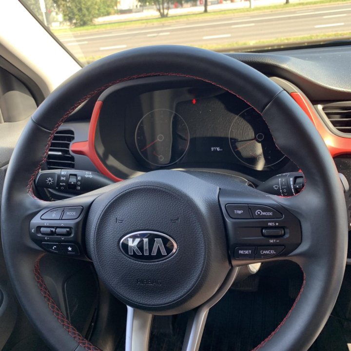 Блок кнопок круиз контроля Kia Rio 4 X, X-line