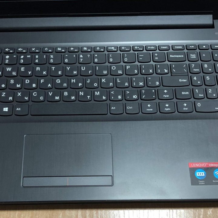 Lenovo/i5 6200/6GB/GT920MX/500GB/15.6