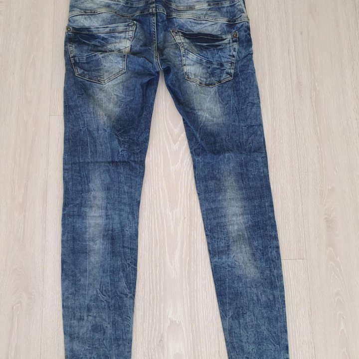 Джинсы стрейч