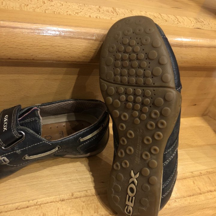 Туфли для мальчика 33 размера,Geox,кожа