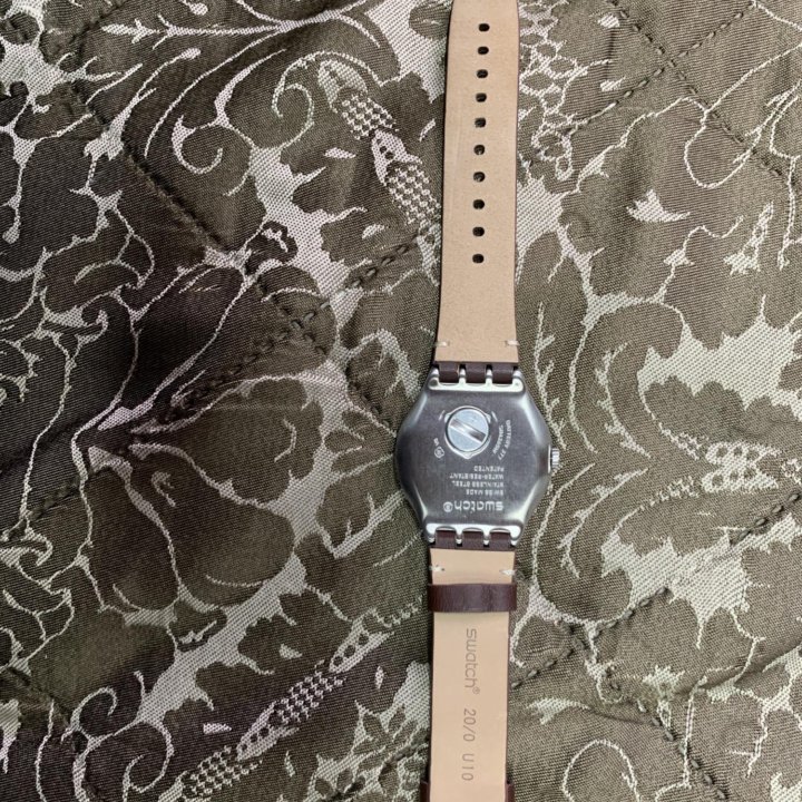 Часы наручные Swatch YWS423