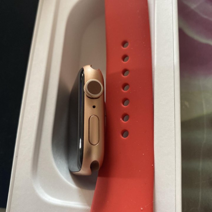 Apple Watch 5(44)