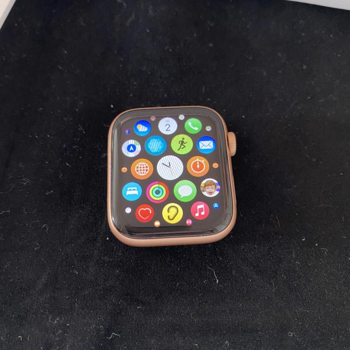 Apple Watch 5(44)