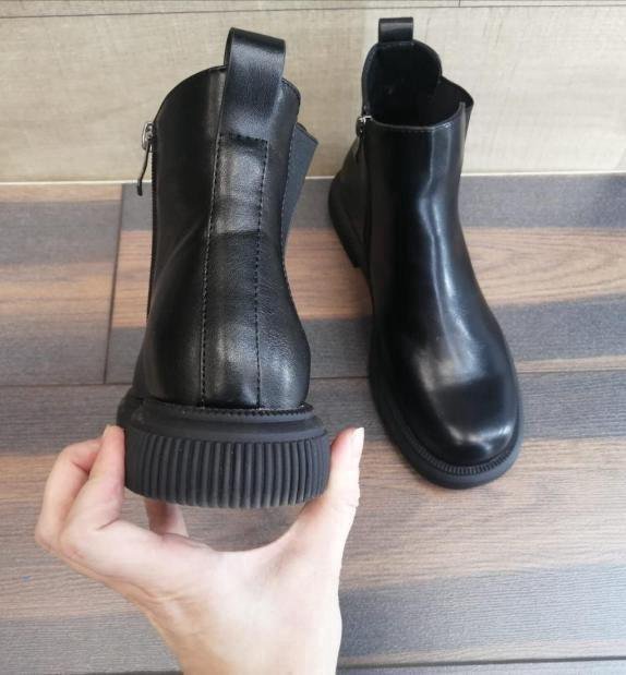 Женские ботинки