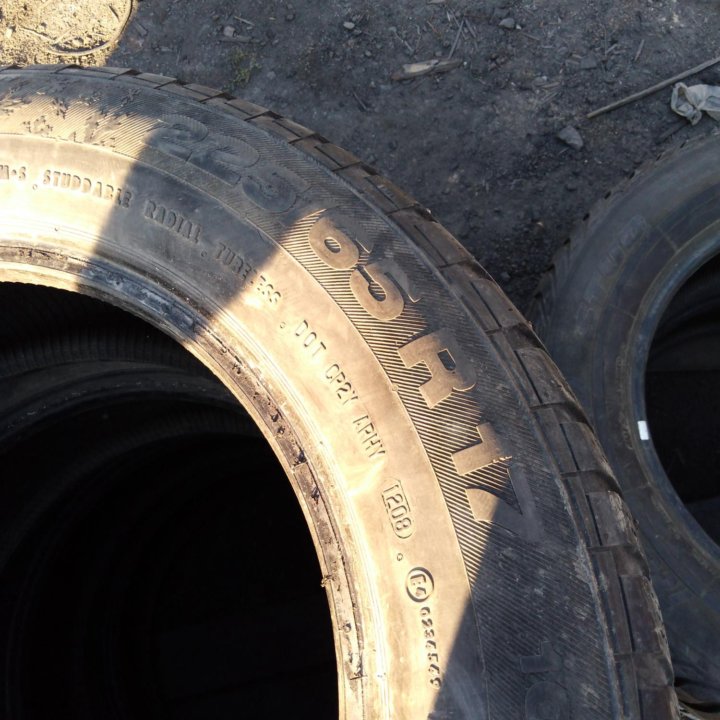 225 /65 R17