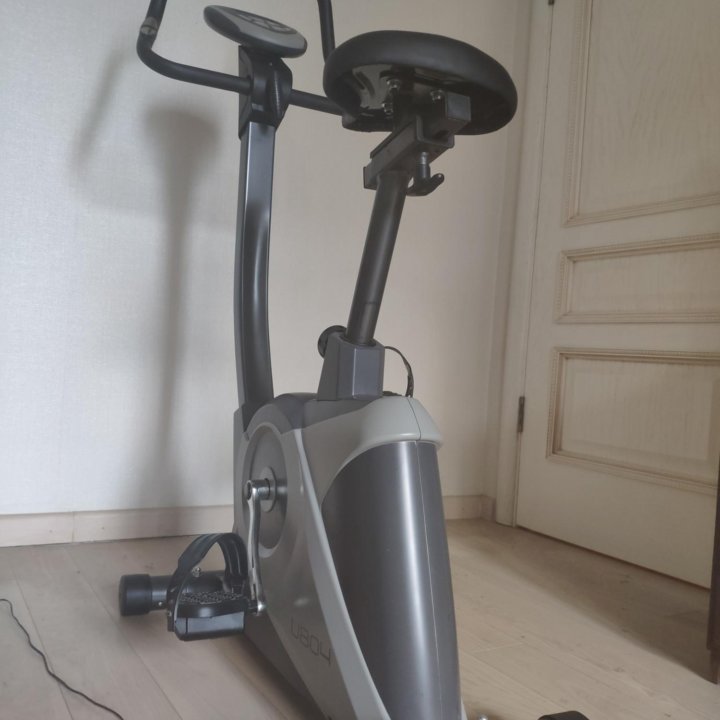 Велотренажер Carbon Fitness U804