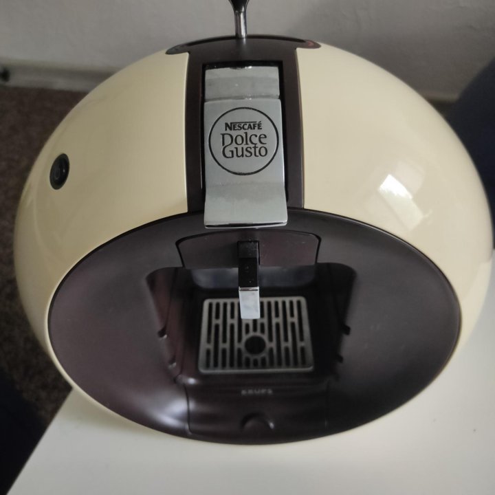 Кофемашина Dolce Gusto