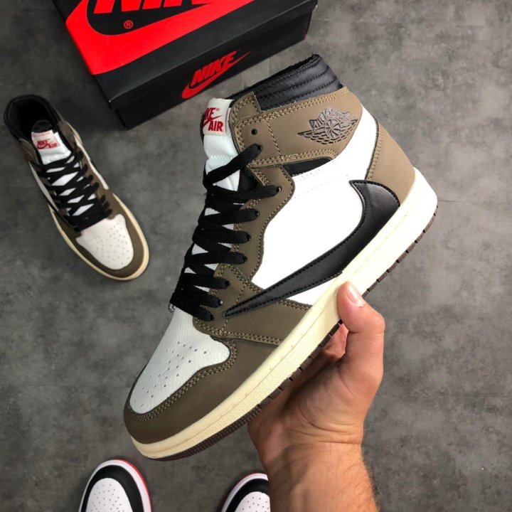  Кроссовки Nike Air Jordan 1