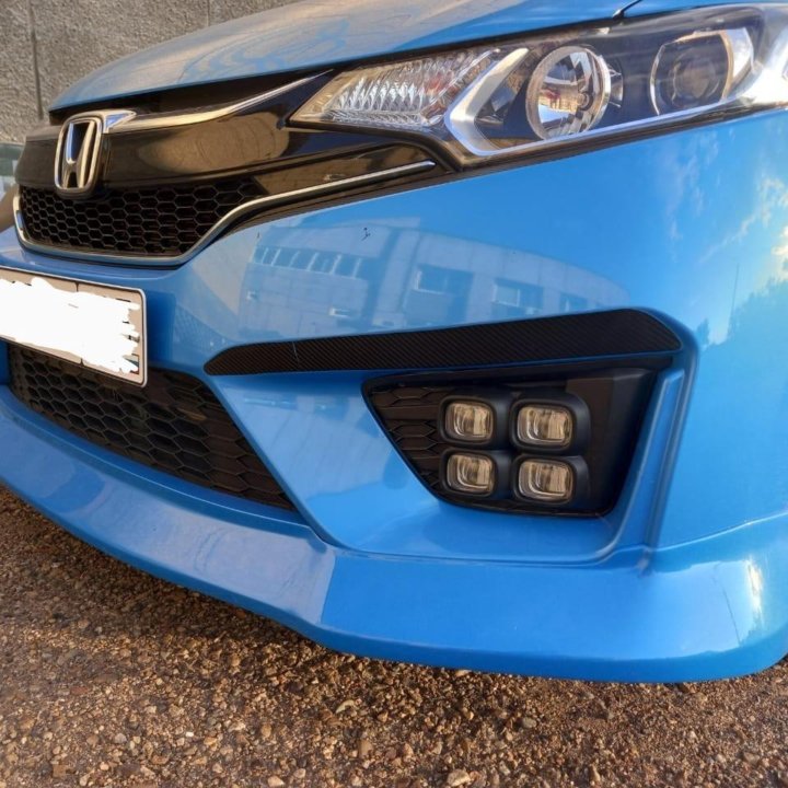 Губа Honda Fit