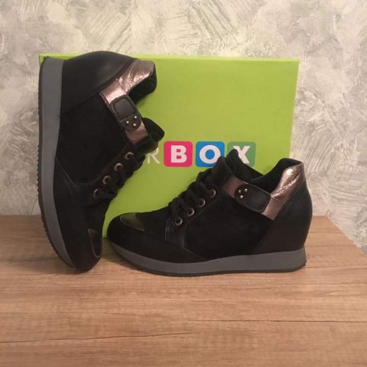 Кроссовки your box