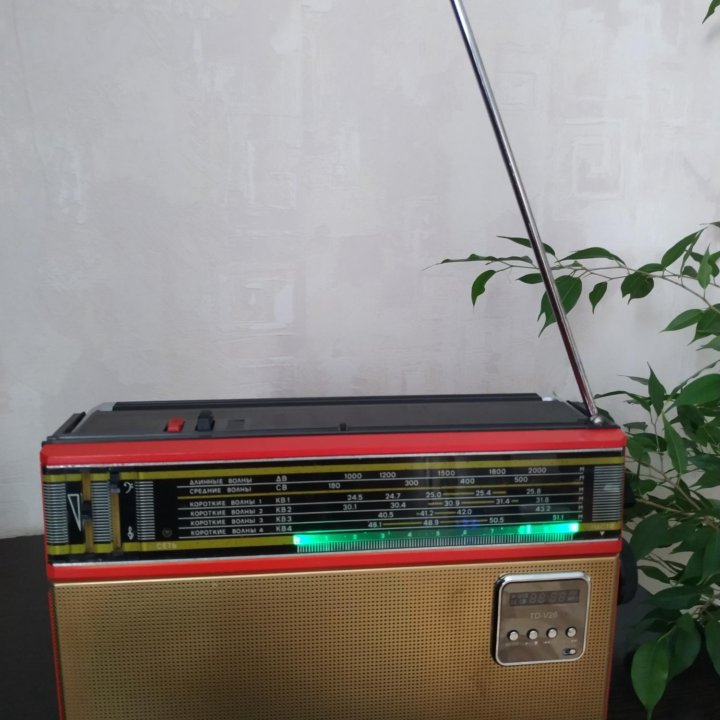 Радиоприёмник VEF 217 c FM,USB,усовершенствованный