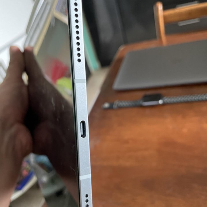 iPad Air 4 поколения 64Gb Wi-Fi + Cellular