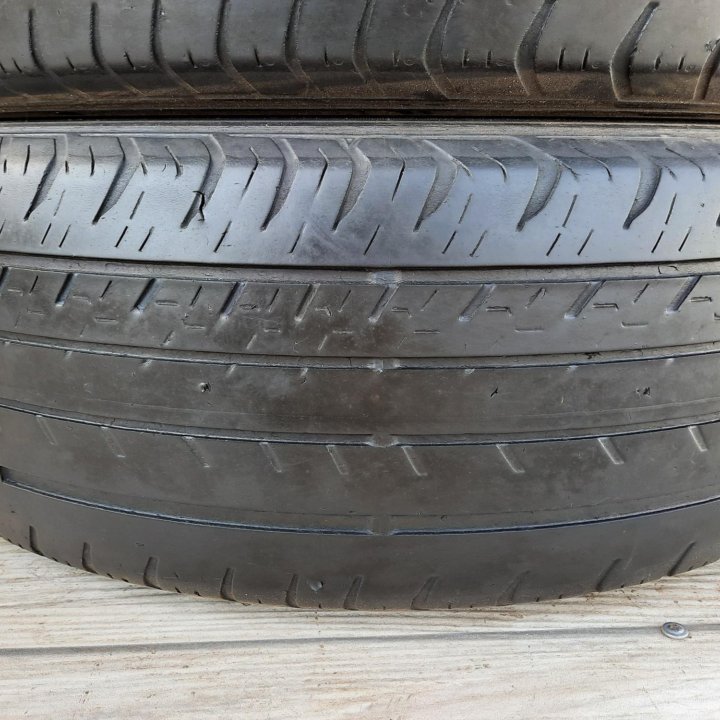 225/60/18, Dunlop, 2 шт, лето шины