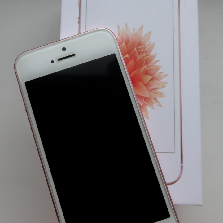 iPhone SE 2016 16GB Rose Gold (Розовый)