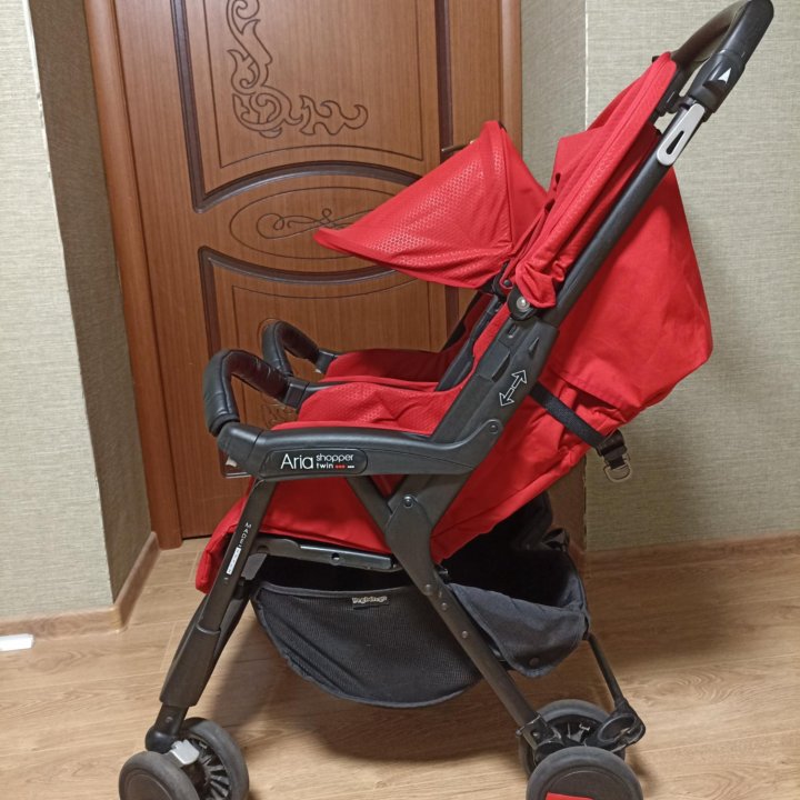 Прогулочная коляска для двойни Peg-Perego Aria