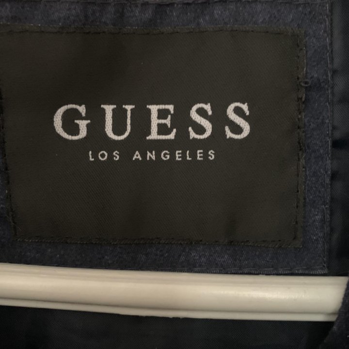 Guess куртка мужская р.50