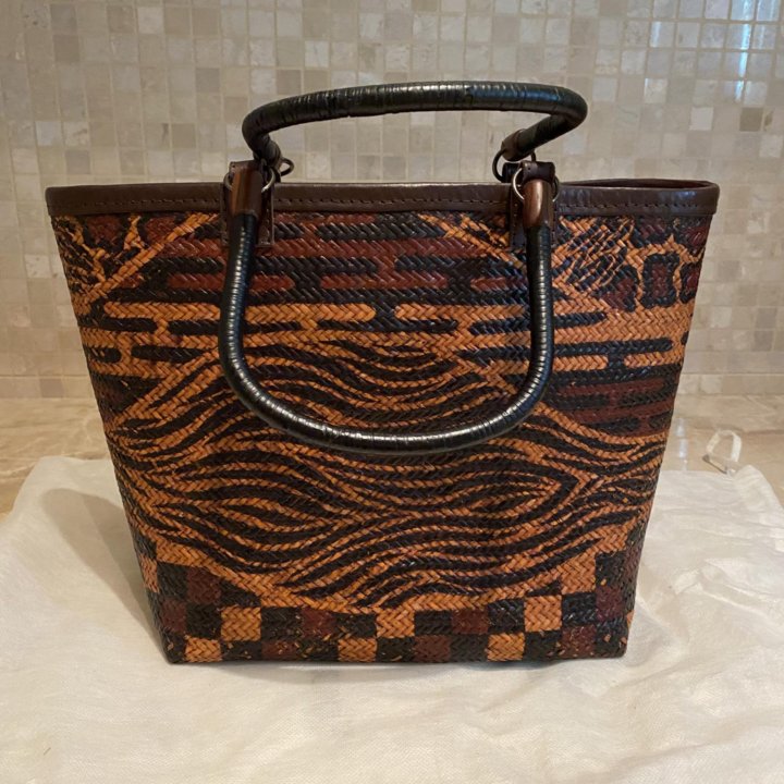 Сумка плетёная