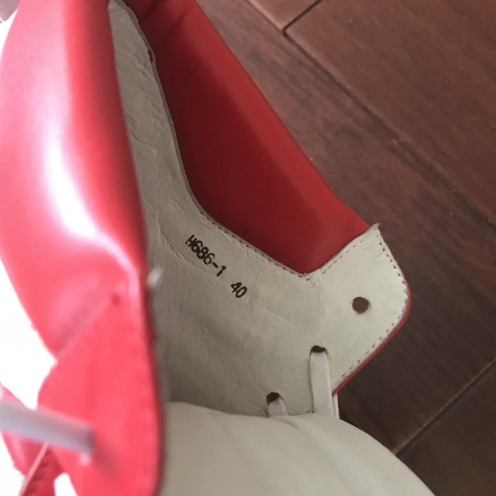 Ботинки женские