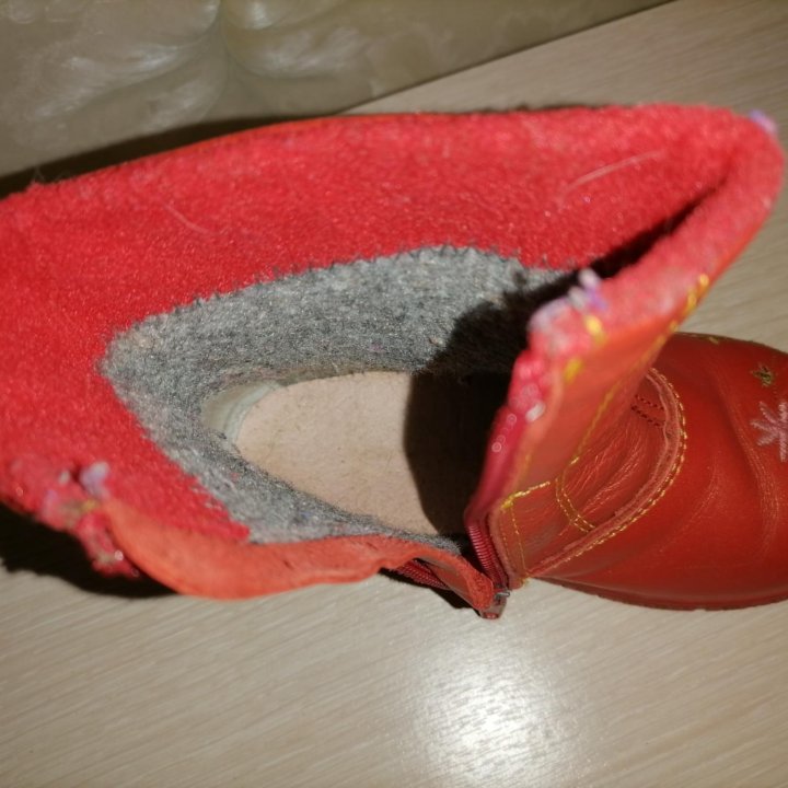 Ботинки для девочки 24 размера