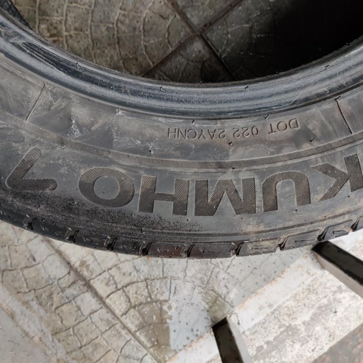 Шины Kumho 225/60/17 1шт