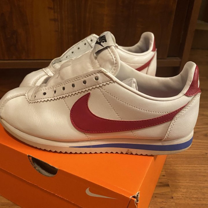 Nike Cortez