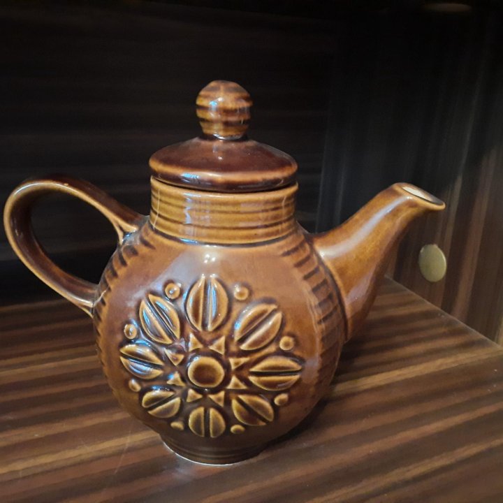 Винтажный чайник керамический