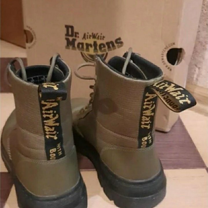 Dr.Martens