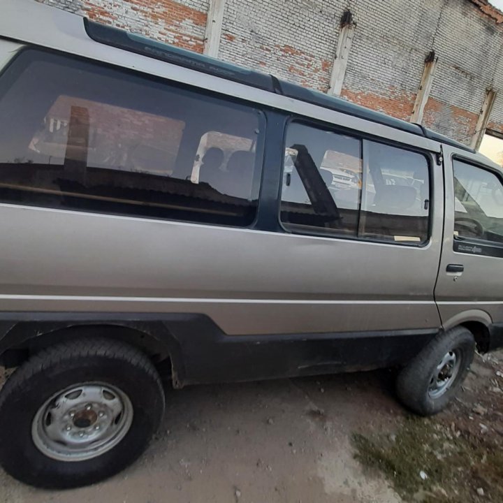 Nissan Largo kugnc22 двс LD20 мкпп в разбор