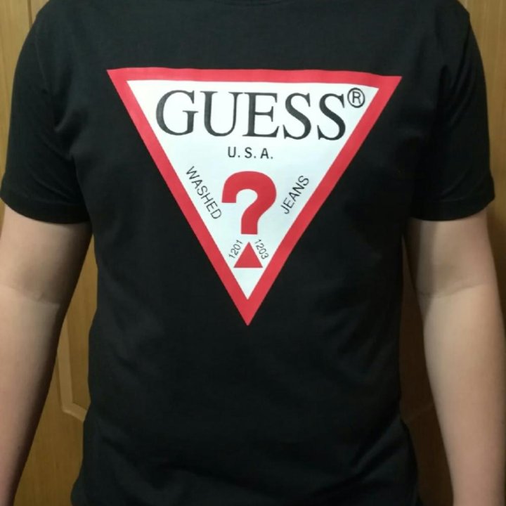 Футболка GUESS новая