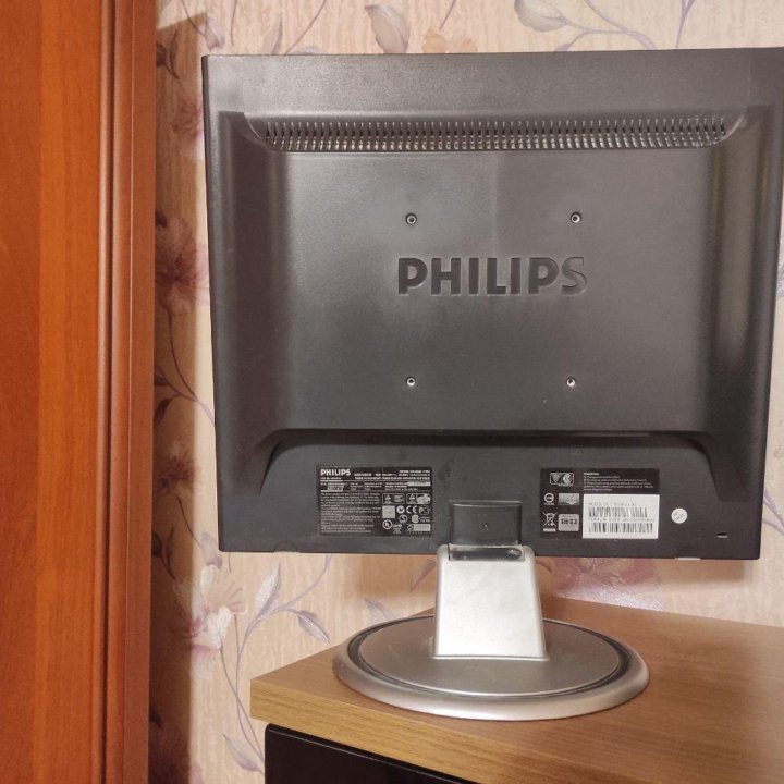 Монитор Philips 170S6