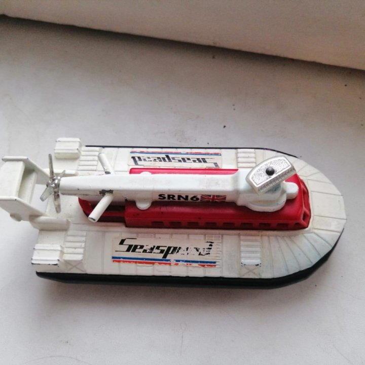 MATCHBOX K-22 SRN6 HOVERCRAFT