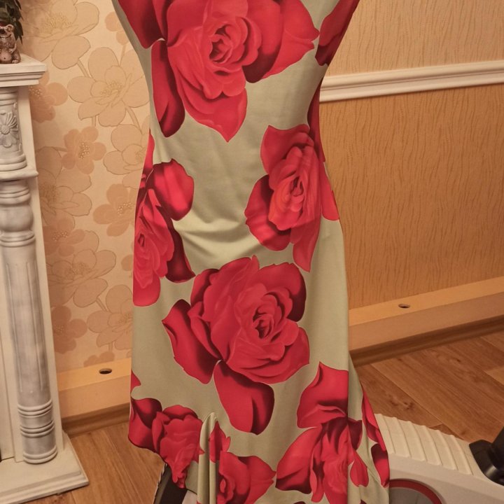 Платье р. 46-48