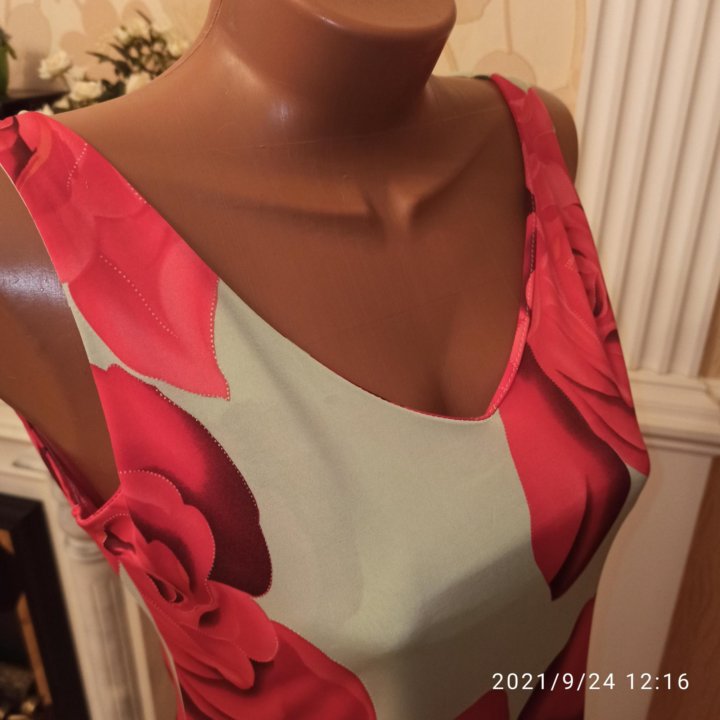 Платье р. 46-48