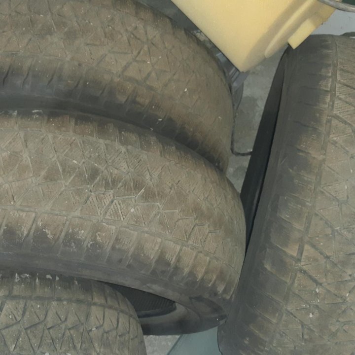 Шины Bridgestone Blizzak DM V2 275/55 R20